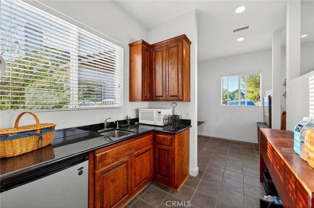 41275 Hacienda Drive, Murrieta, CA 92562