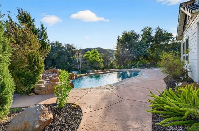41275 Hacienda Drive, Murrieta, CA 92562