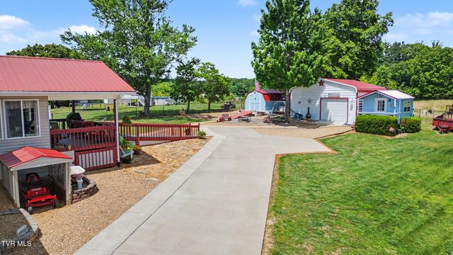 109 Pine Ridge Drive, Afton, TN 37616