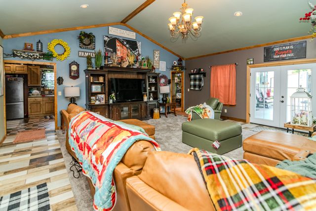 3900 Upper Sharpsburg Road, Carlisle, KY 40311