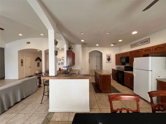 111 Mariah DR, Kyle, TX 78640