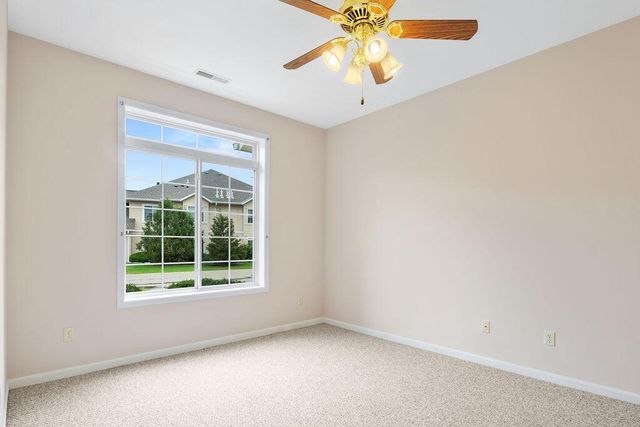 W398N5953 Autumn Woods DRIVE, Oconomowoc, WI 53066