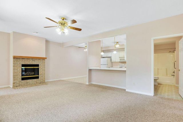W398N5953 Autumn Woods DRIVE, Oconomowoc, WI 53066