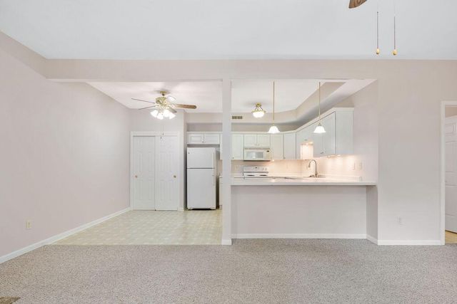 W398N5953 Autumn Woods DRIVE, Oconomowoc, WI 53066