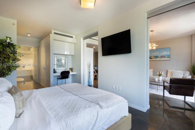 220 21st St 303, Miami Beach, FL 33139