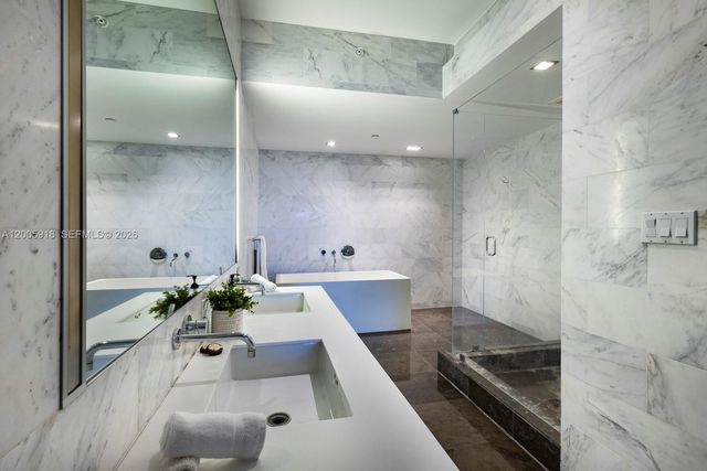 220 21st St 303, Miami Beach, FL 33139