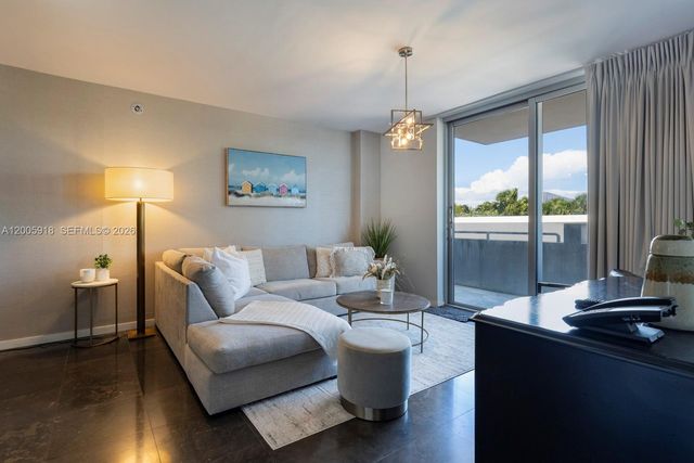 220 21st St 303, Miami Beach, FL 33139