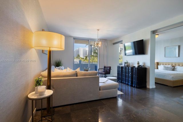 220 21st St 303, Miami Beach, FL 33139