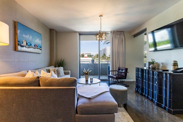 220 21st St 303, Miami Beach, FL 33139