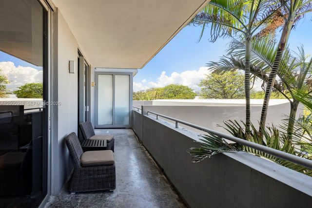 220 21st St 303, Miami Beach, FL 33139