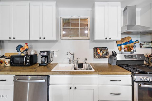 201 Clark Pond Road, Clayton, NC 27527