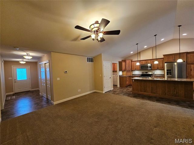 601 Elizabeth Drive, Litchfield, IL 62056