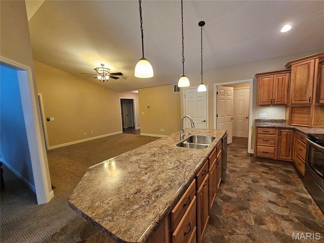 601 Elizabeth Drive, Litchfield, IL 62056