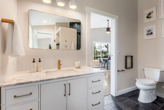 64160 Pioneer Loop, Bend, OR 97701