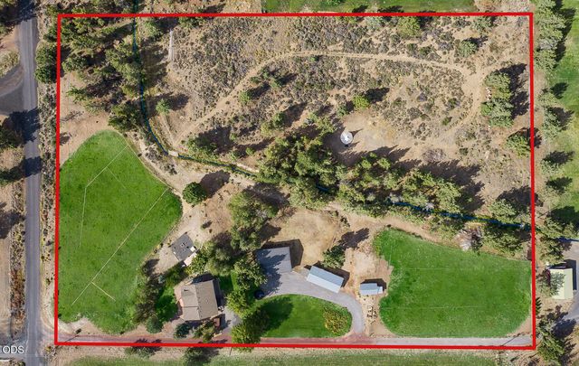 64160 Pioneer Loop, Bend, OR 97701