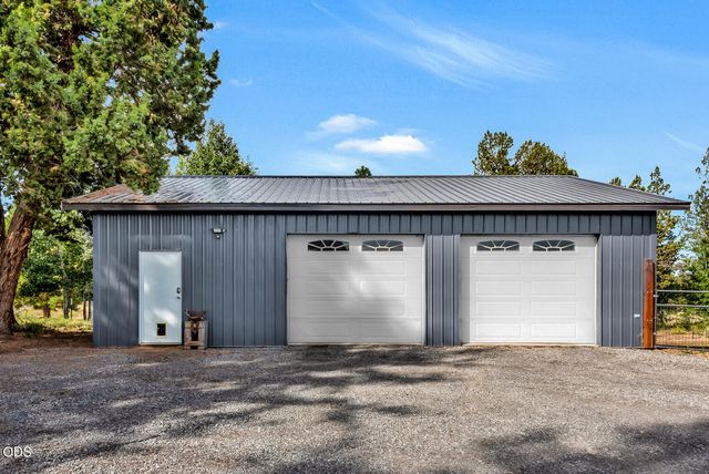 64160 Pioneer Loop, Bend, OR 97701