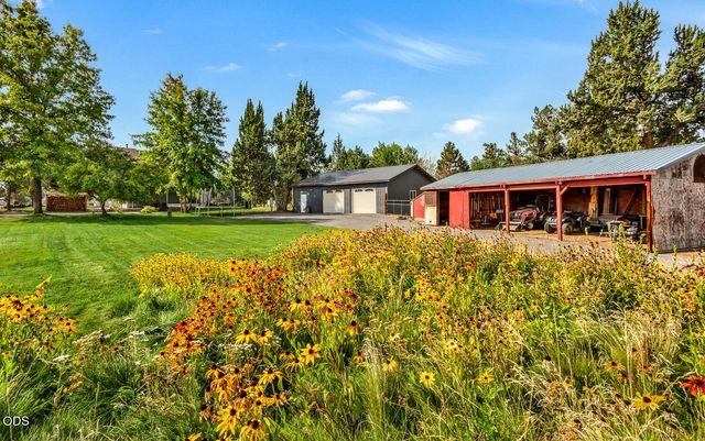 64160 Pioneer Loop, Bend, OR 97701