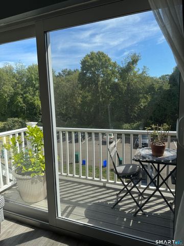 103 Peddlars Drive 103, Branford, CT 06405