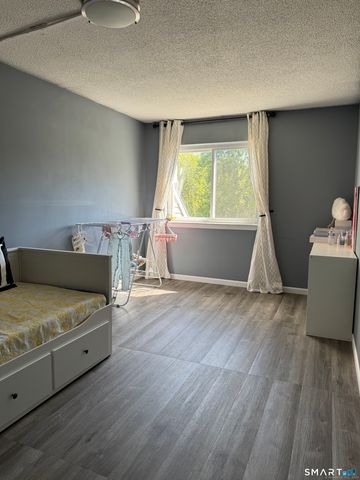 103 Peddlars Drive 103, Branford, CT 06405