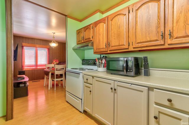 413 North Park Drive, Evansville, IN 47710
