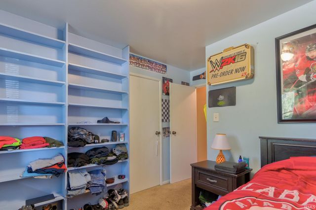 413 North Park Drive, Evansville, IN 47710