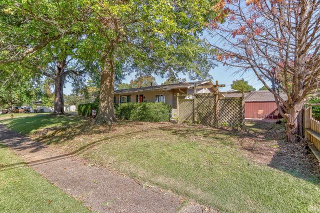 413 North Park Drive, Evansville, IN 47710