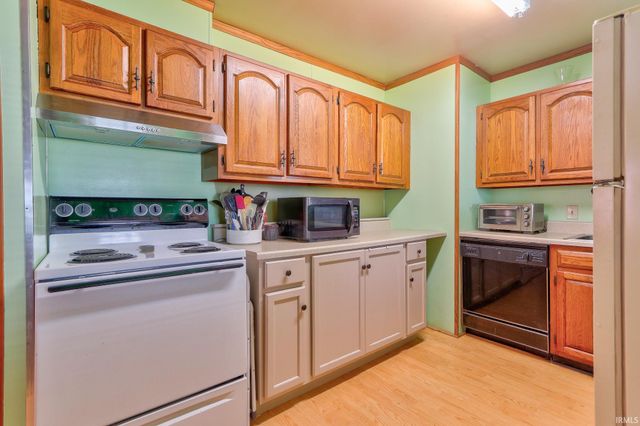 413 North Park Drive, Evansville, IN 47710