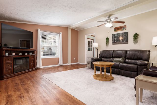 8401 TAMARACK Drive, Machesney Park, IL 61115