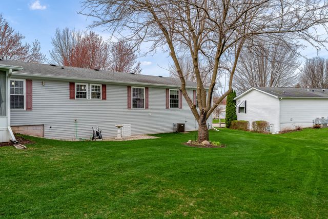 8401 TAMARACK Drive, Machesney Park, IL 61115