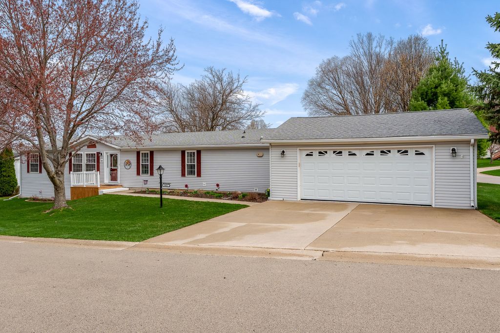 8401 TAMARACK Drive, Machesney Park, IL 61115
