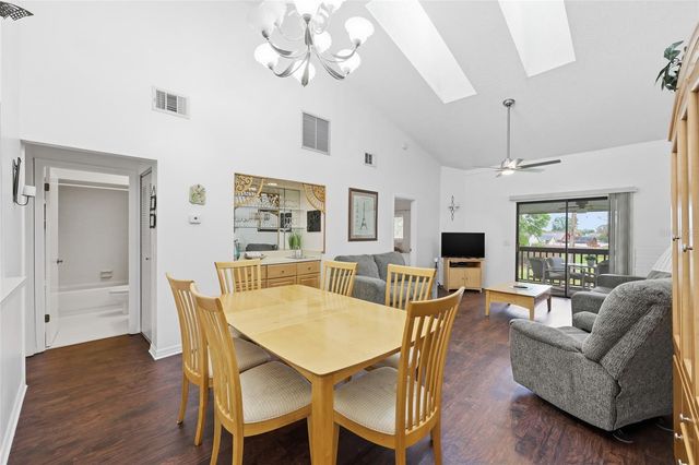 2915 CLUBVIEW DRIVE U4, Orlando, FL 32822