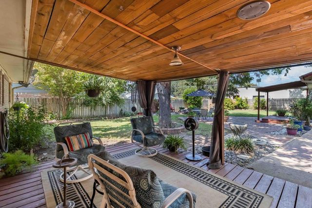 105 Jones ST, Bastrop, TX 78602