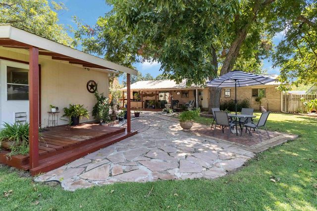 105 Jones ST, Bastrop, TX 78602