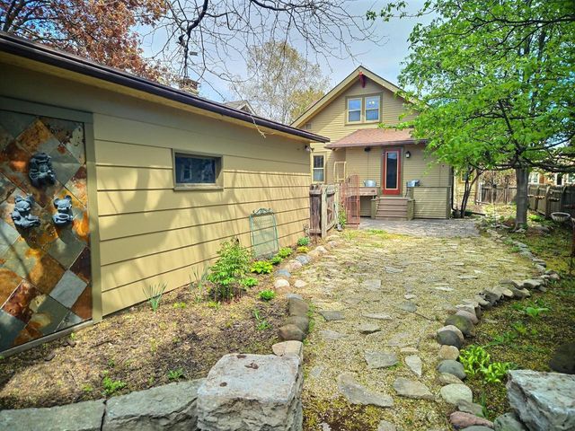 1513 N MAIN STREET, Oshkosh, WI 54901