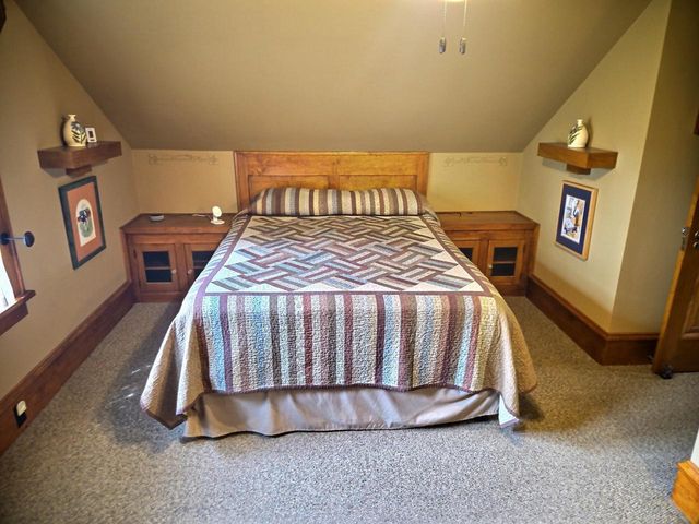 1513 N MAIN STREET, Oshkosh, WI 54901