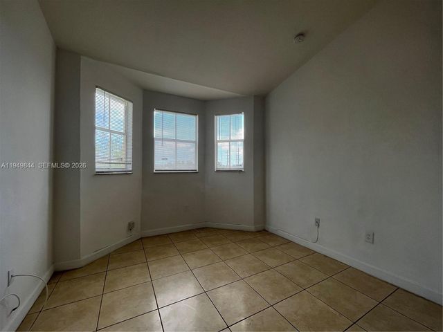 2551 SE 16th Ter 204, Homestead, FL 33035