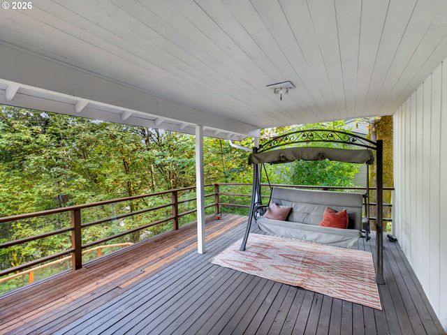 17701 OVERLOOK Cir, Lake Oswego, OR 97034