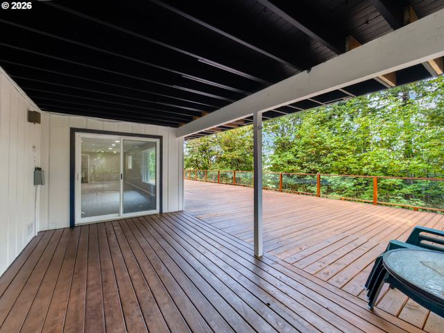 17701 OVERLOOK Cir, Lake Oswego, OR 97034