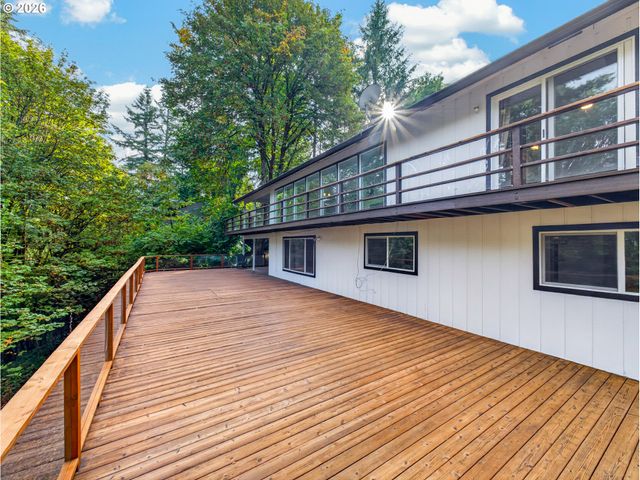 17701 OVERLOOK Cir, Lake Oswego, OR 97034