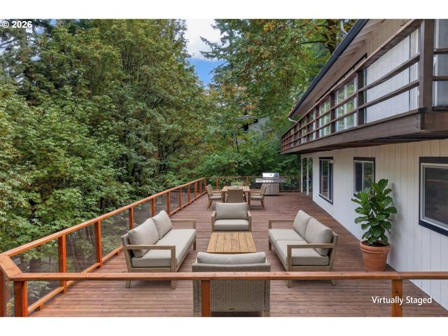 17701 OVERLOOK Cir, Lake Oswego, OR 97034