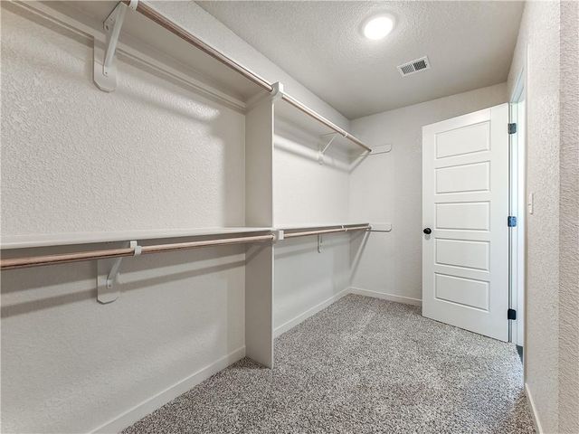 9292 Zarda Drive, Lenexa, KS 66227