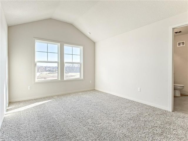 9292 Zarda Drive, Lenexa, KS 66227