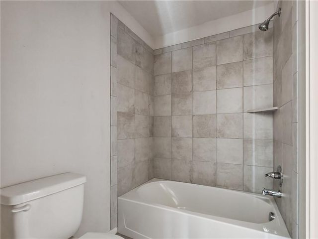 9292 Zarda Drive, Lenexa, KS 66227
