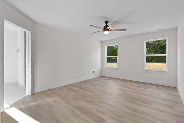 2511 Clinton Way, Jackson, MI 49201