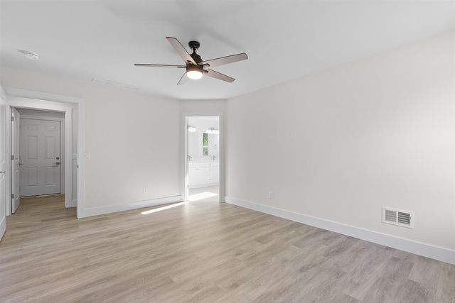 2511 Clinton Way, Jackson, MI 49201