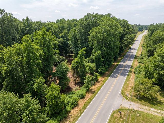 2511 Clinton Way, Jackson, MI 49201