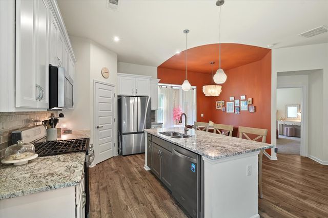 1413 Autumn Leaf Ln, Mount Juliet, TN 37122