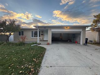 35055 Eden Park Drive, Sterling Heights, MI 48312