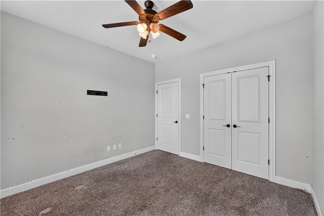 377 Penzo Avenue, Tontitown, AR 72762
