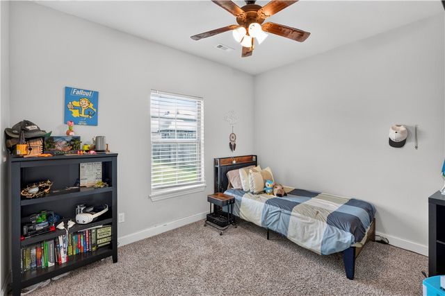 377 Penzo Avenue, Tontitown, AR 72762